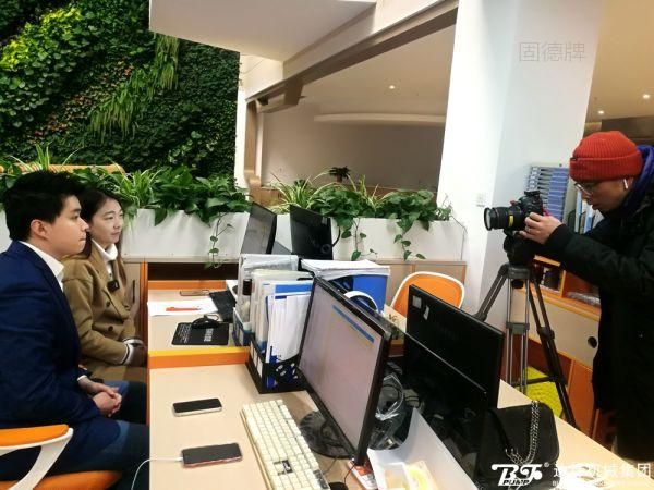 東方衛(wèi)視中國長(zhǎng)三角欄目專訪邊鋒機(jī)械集團(tuán)