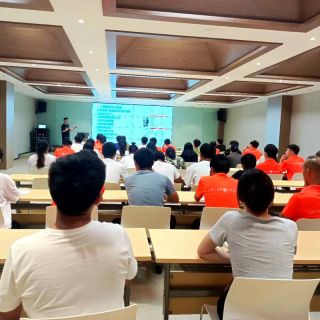 邊鋒集團(tuán)開(kāi)展新一輪“營(yíng)銷(xiāo)選型培訓(xùn)”工作